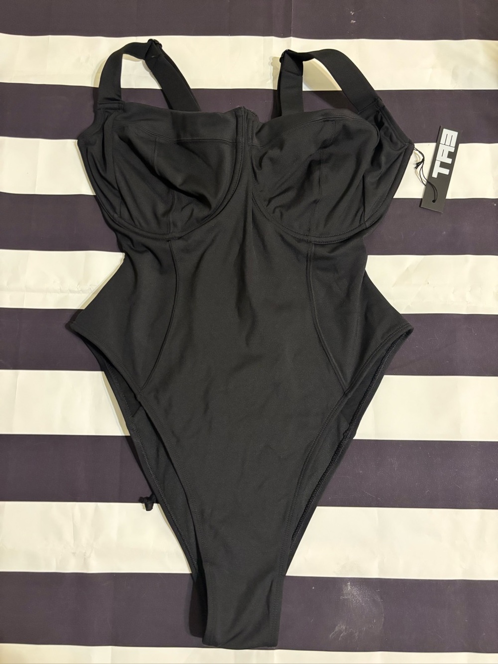 BNWT TA3 High Cut Lifty Shape Wear One Piece Swimsuit Medium Regular Long H/I